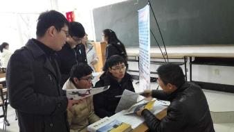 毕业生赴合肥参加安徽省“双困”高校毕业生暨高技能应用型人才招聘会